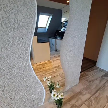 Lotusz Medencevel Apartment *