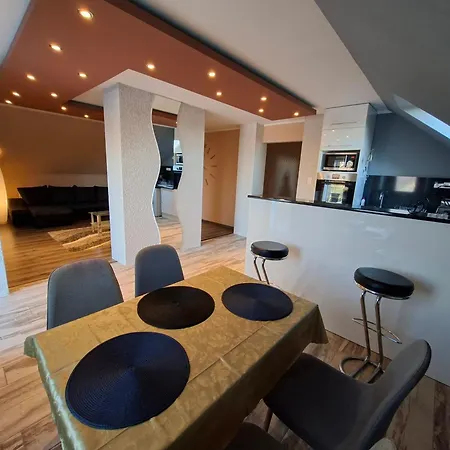 Lejlighed Lotusz Medencevel *