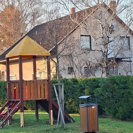 Apartment Lotusz Medencevel Ordacsehi
